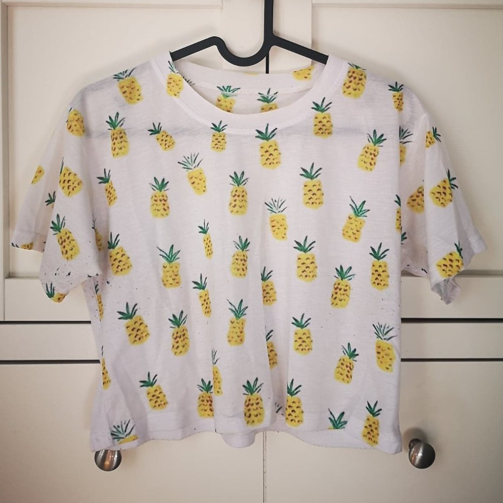 Cute crop top pineapple